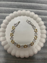 Özel seri vip kalpli bileklik