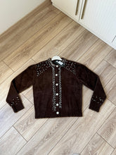 Boncuk nakışlı hırka