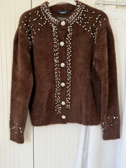 Boncuk nakışlı hırka