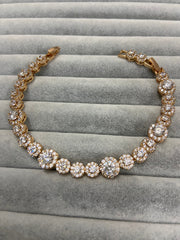 Taş işlemeli bileklik