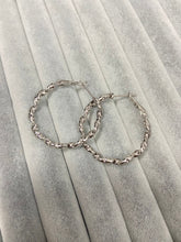 Halkalı tırtıklı küpe