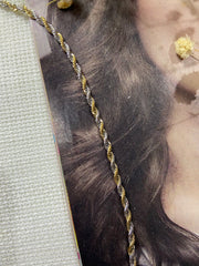 İki renkli burgu kolye