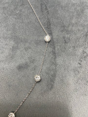 Taş işlemeli kolye