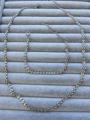 Üçgen detaylı kolye