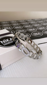 Kalın halka detaylı kelepçe