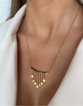 Yıldız detaylı saçaklı kolye