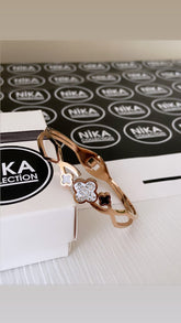 Şekilli Rose renk kelepçe