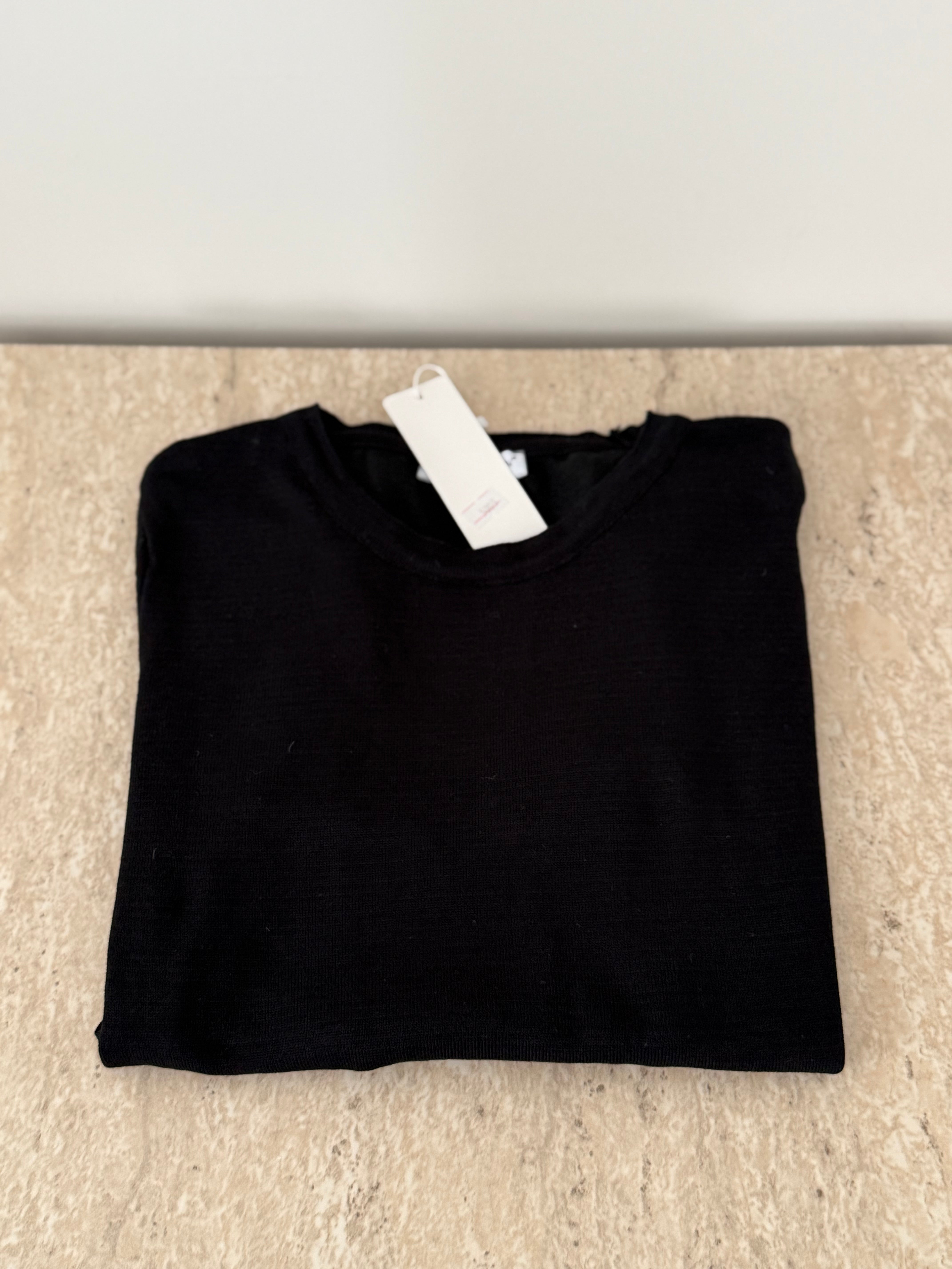 Kolları düğmeli badi