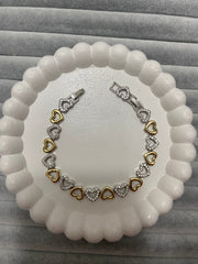 Özel seri vip kalpli bileklik