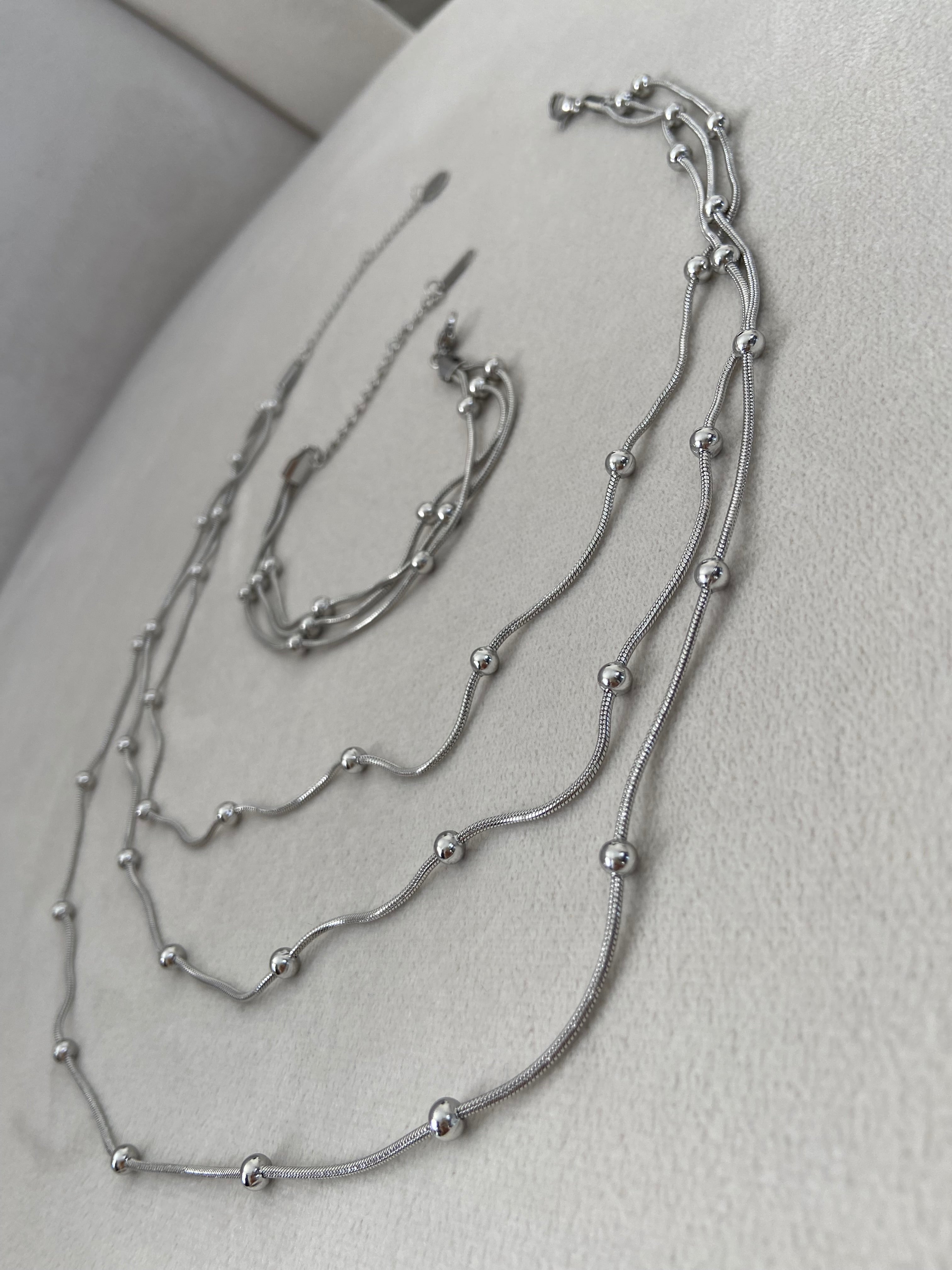 Topçuklu kolye seti