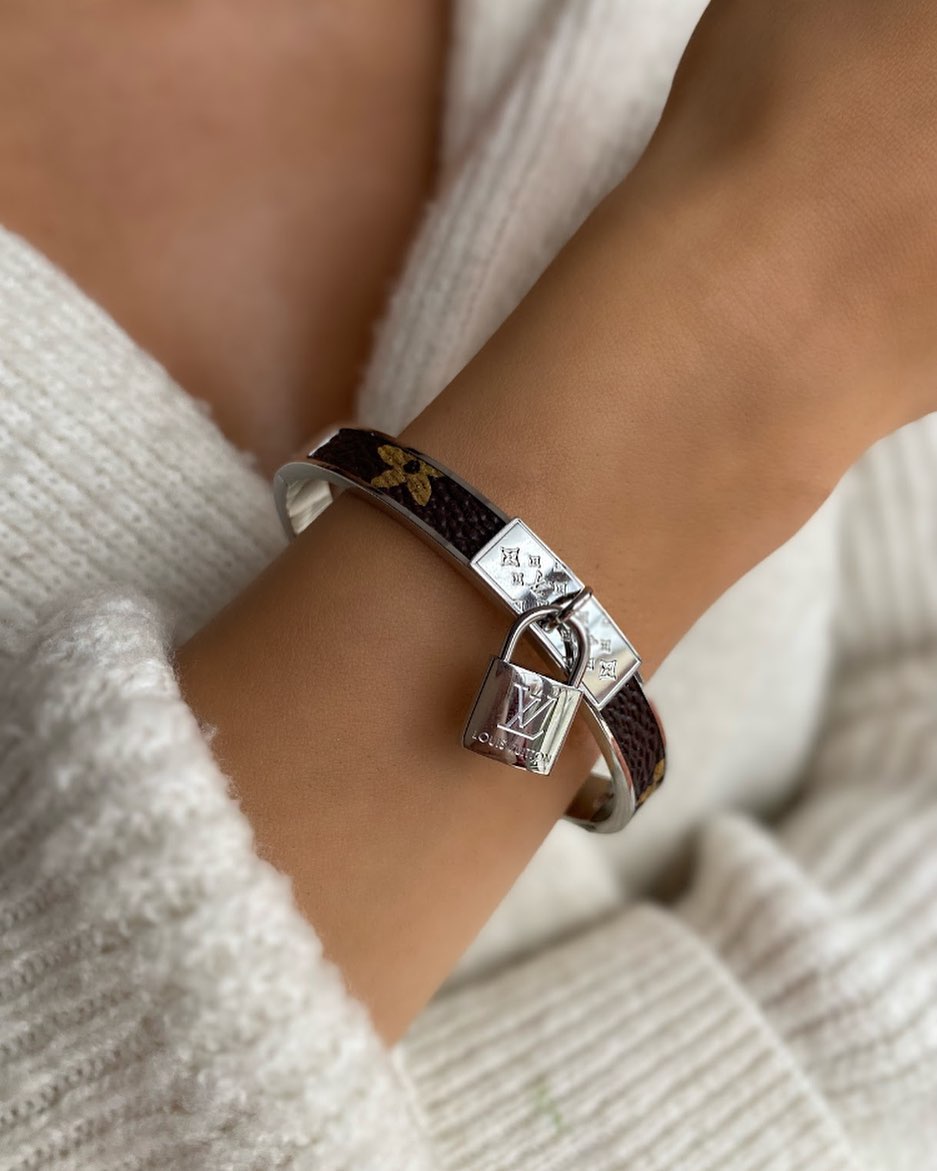 Kilitli Çelik Kelepçe