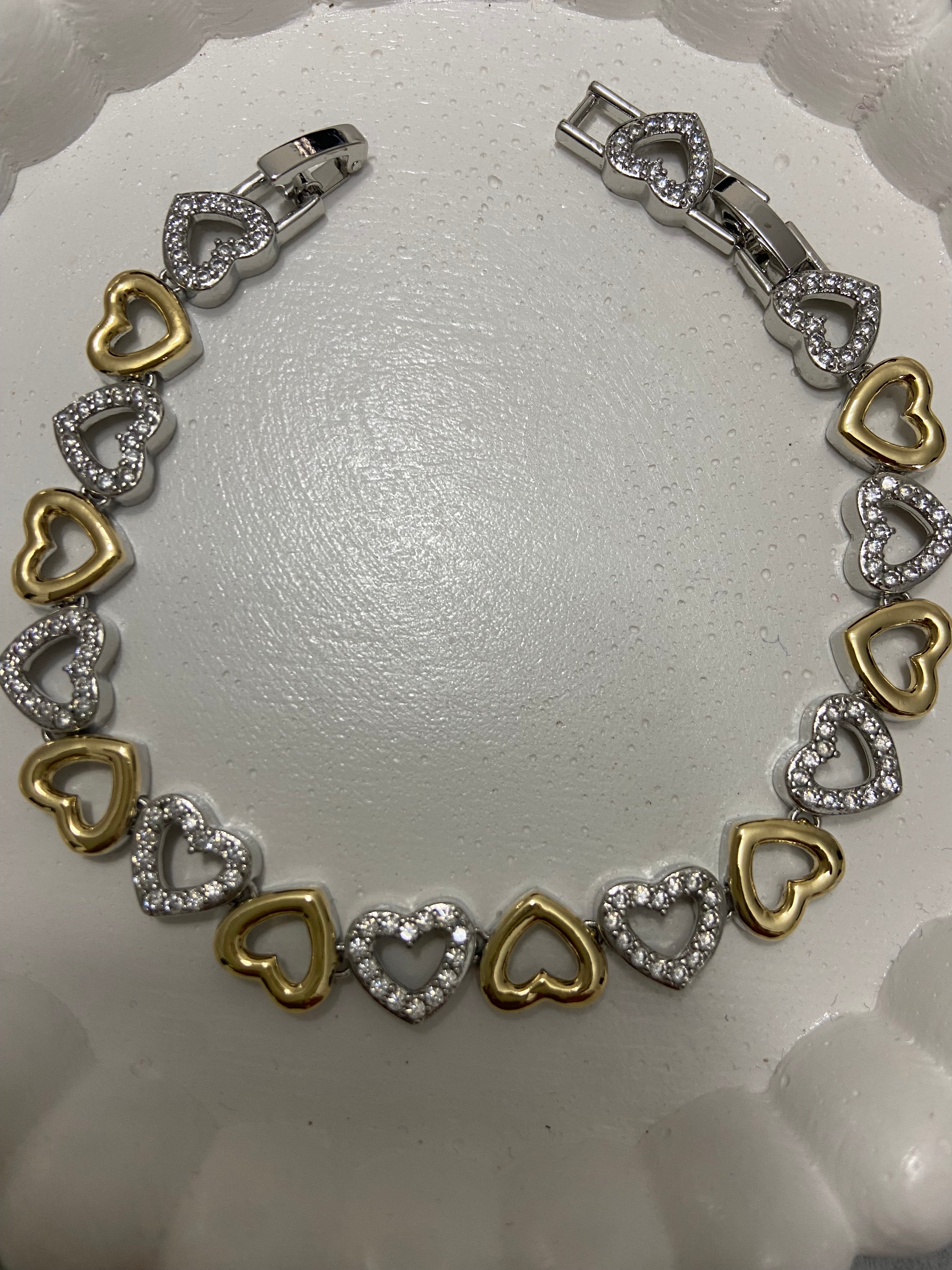 Özel seri vip kalpli bileklik