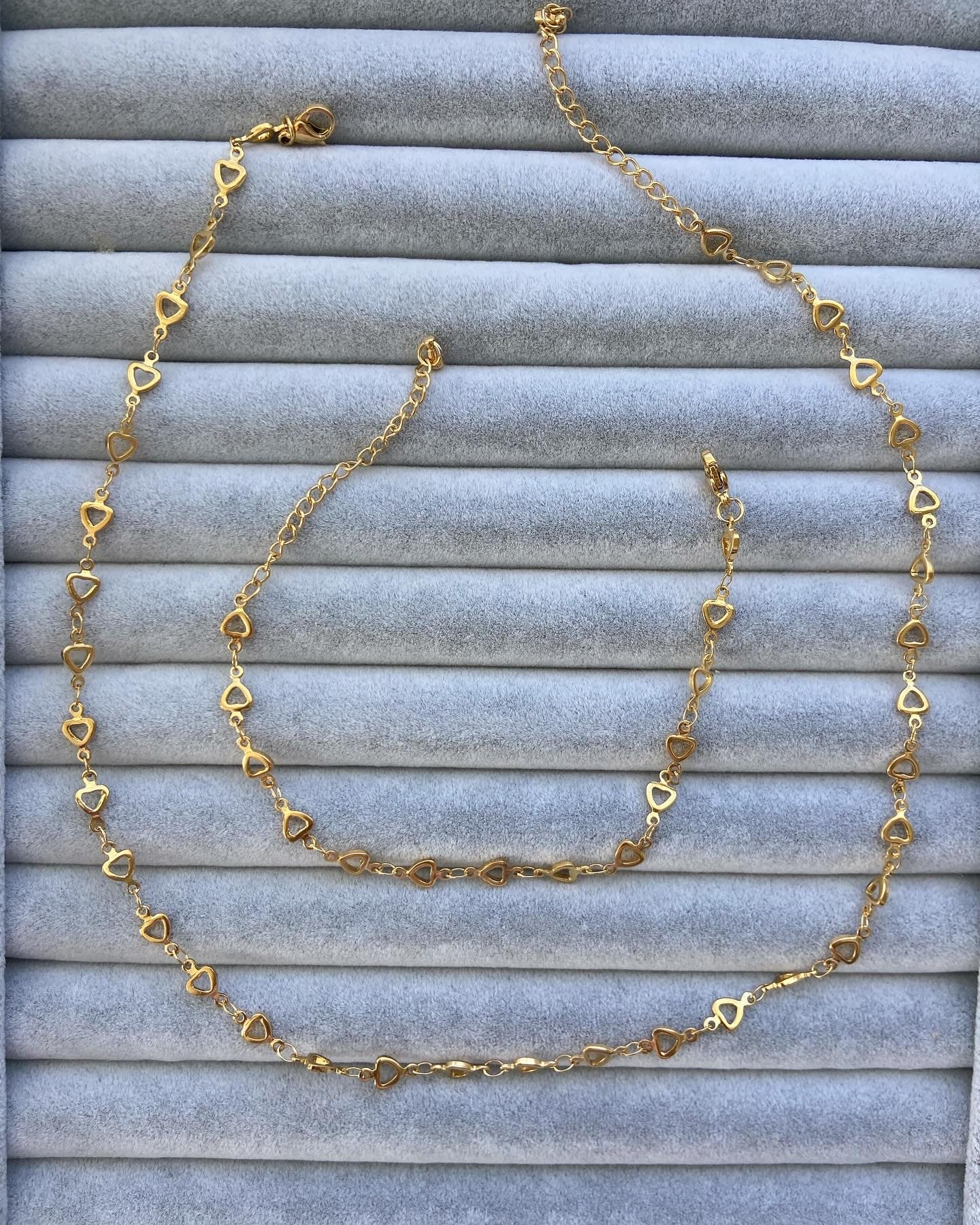 Minik kalp detaylı kolye seti