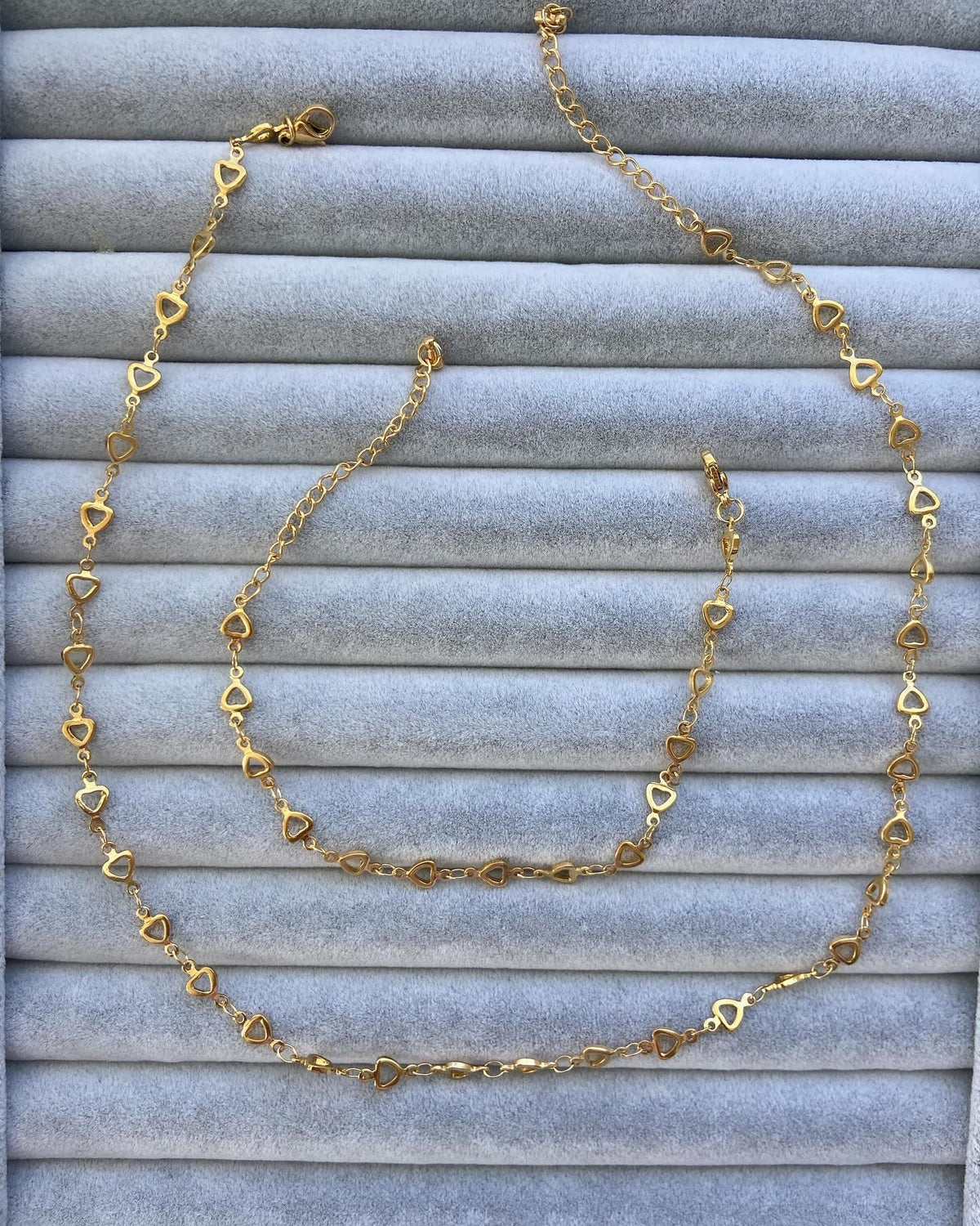 Minik kalp detaylı kolye seti