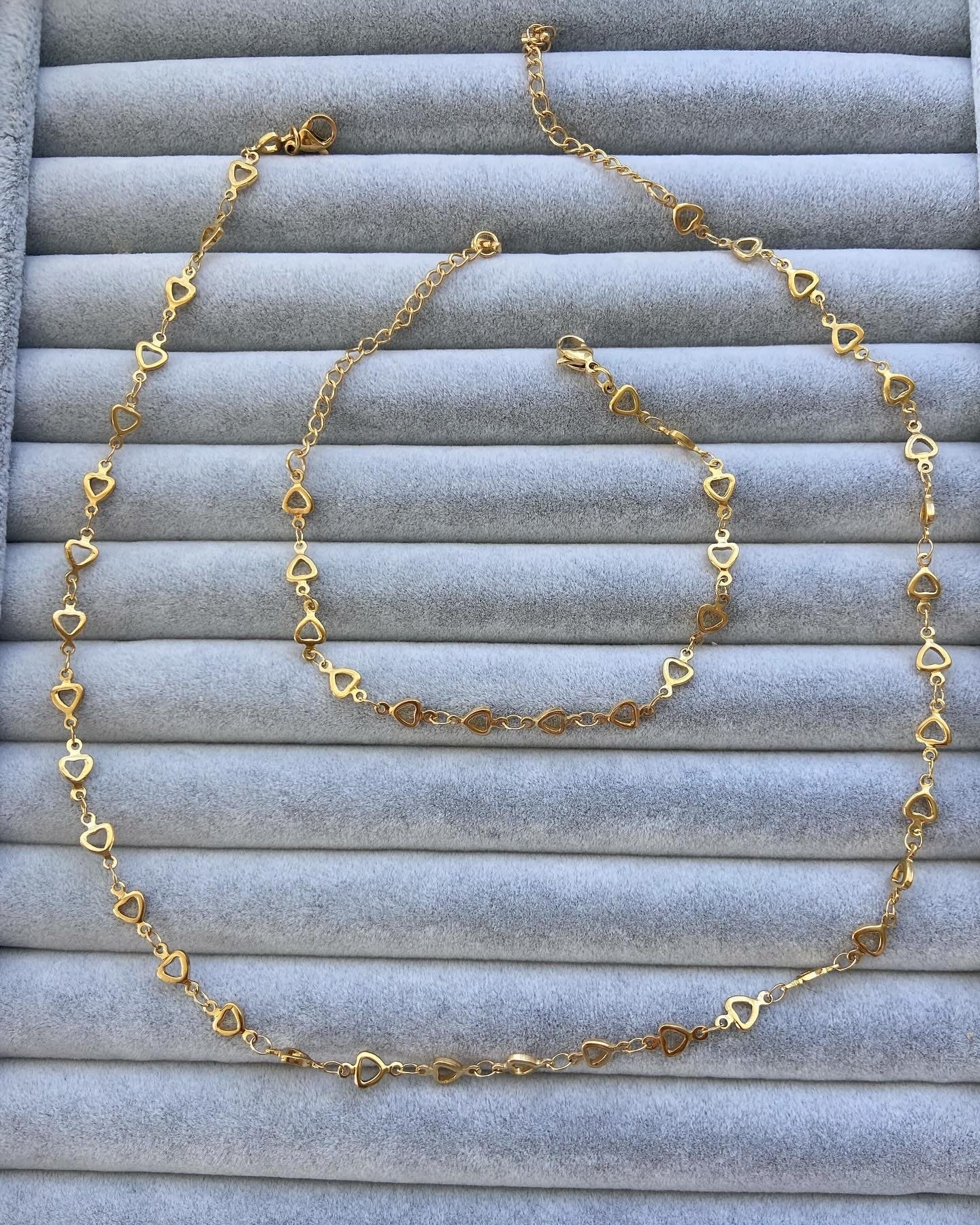 Minik kalp detaylı kolye seti