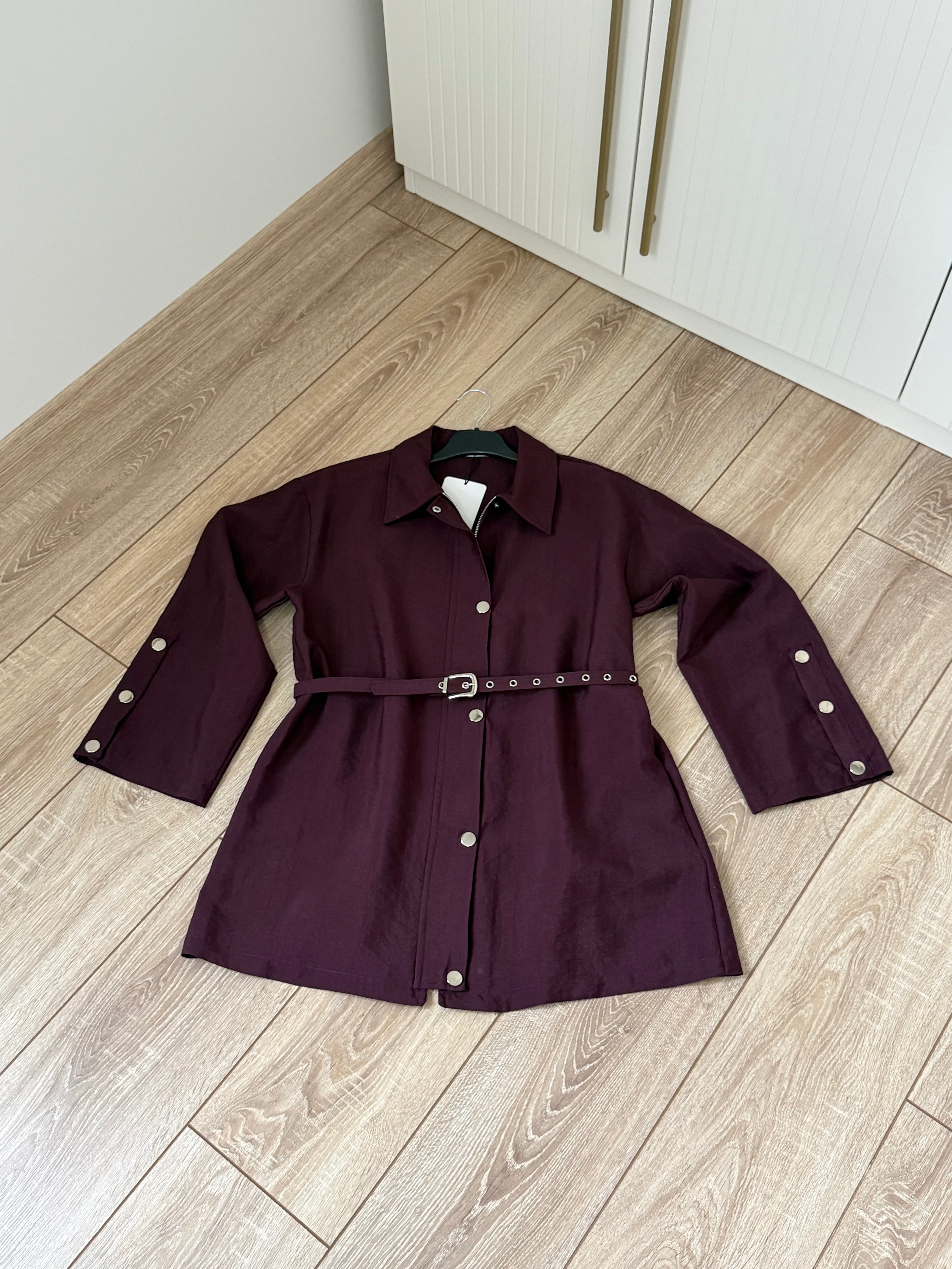 Bordo zımbalı ceket