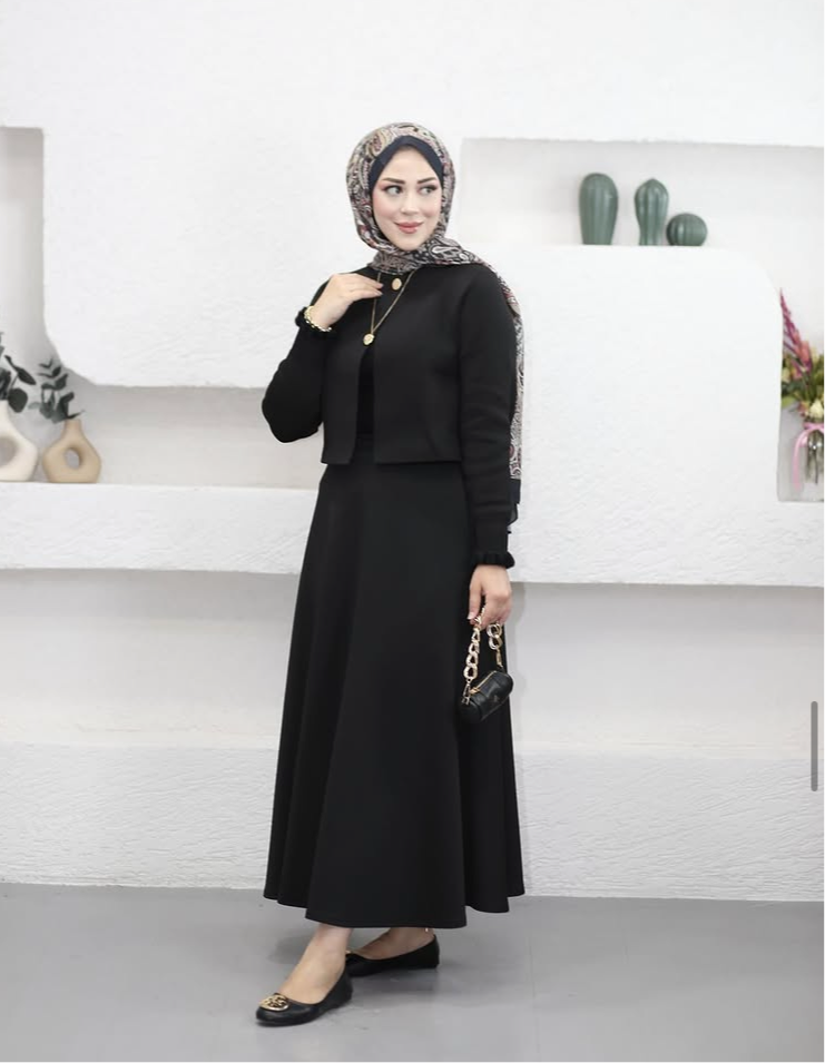 Kolları tüylü hırka