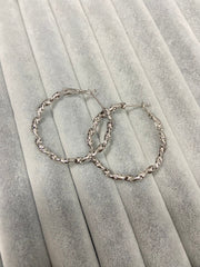 Halkalı tırtıklı küpe