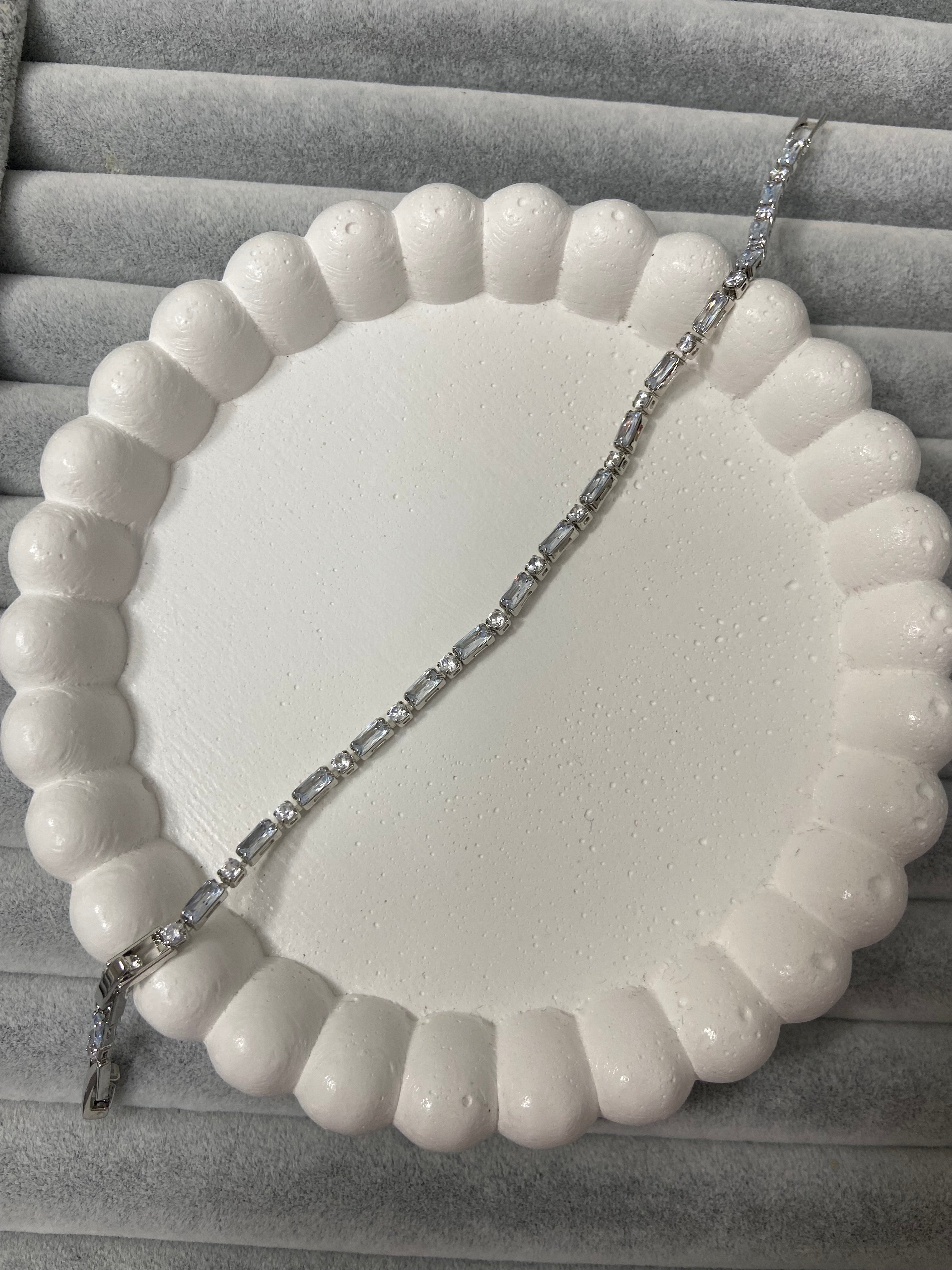 Minik kristal taşlı bileklik vip seri