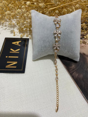 Çiçek detaylı rose bileklik