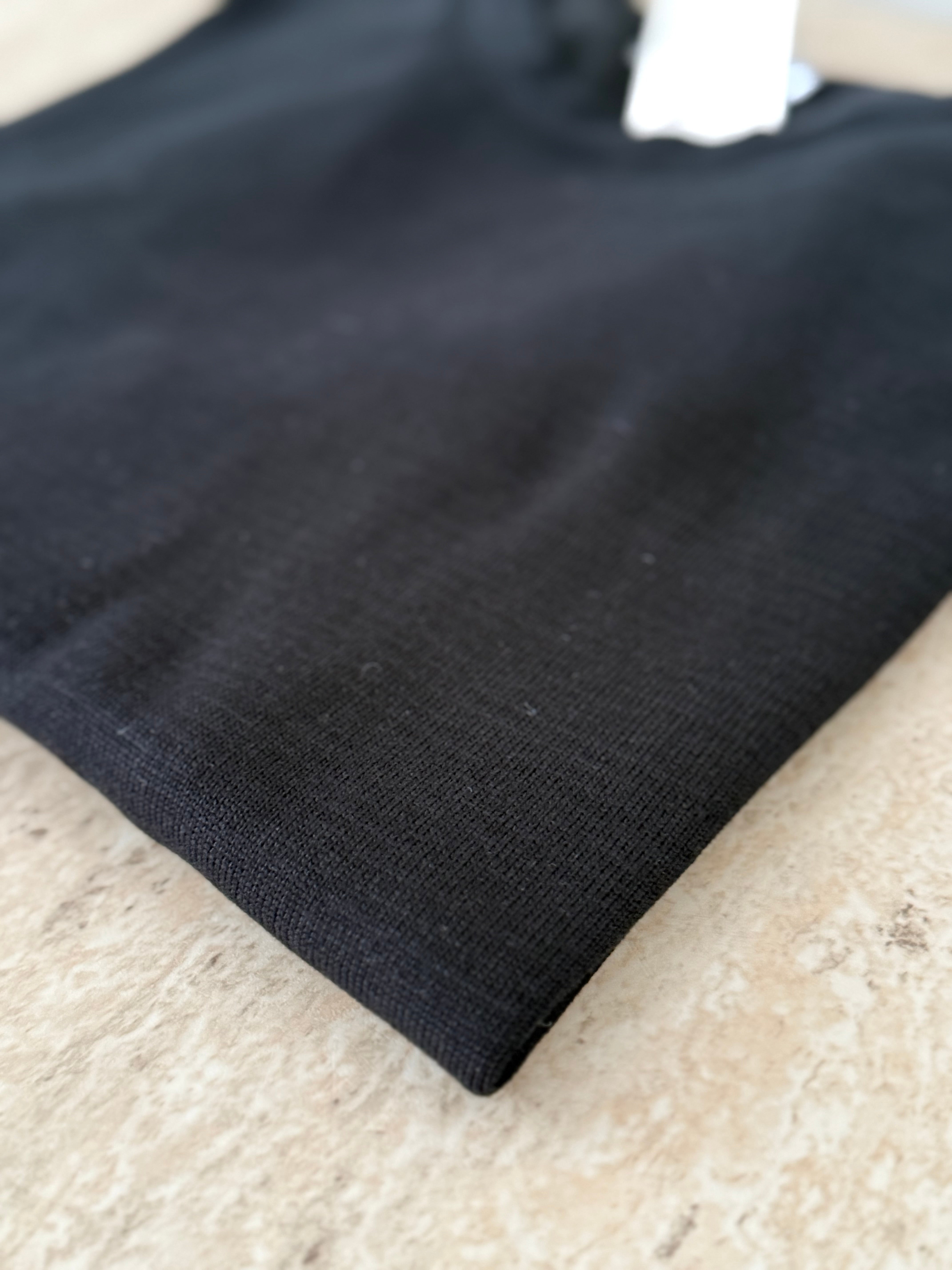 Kolları düğmeli badi