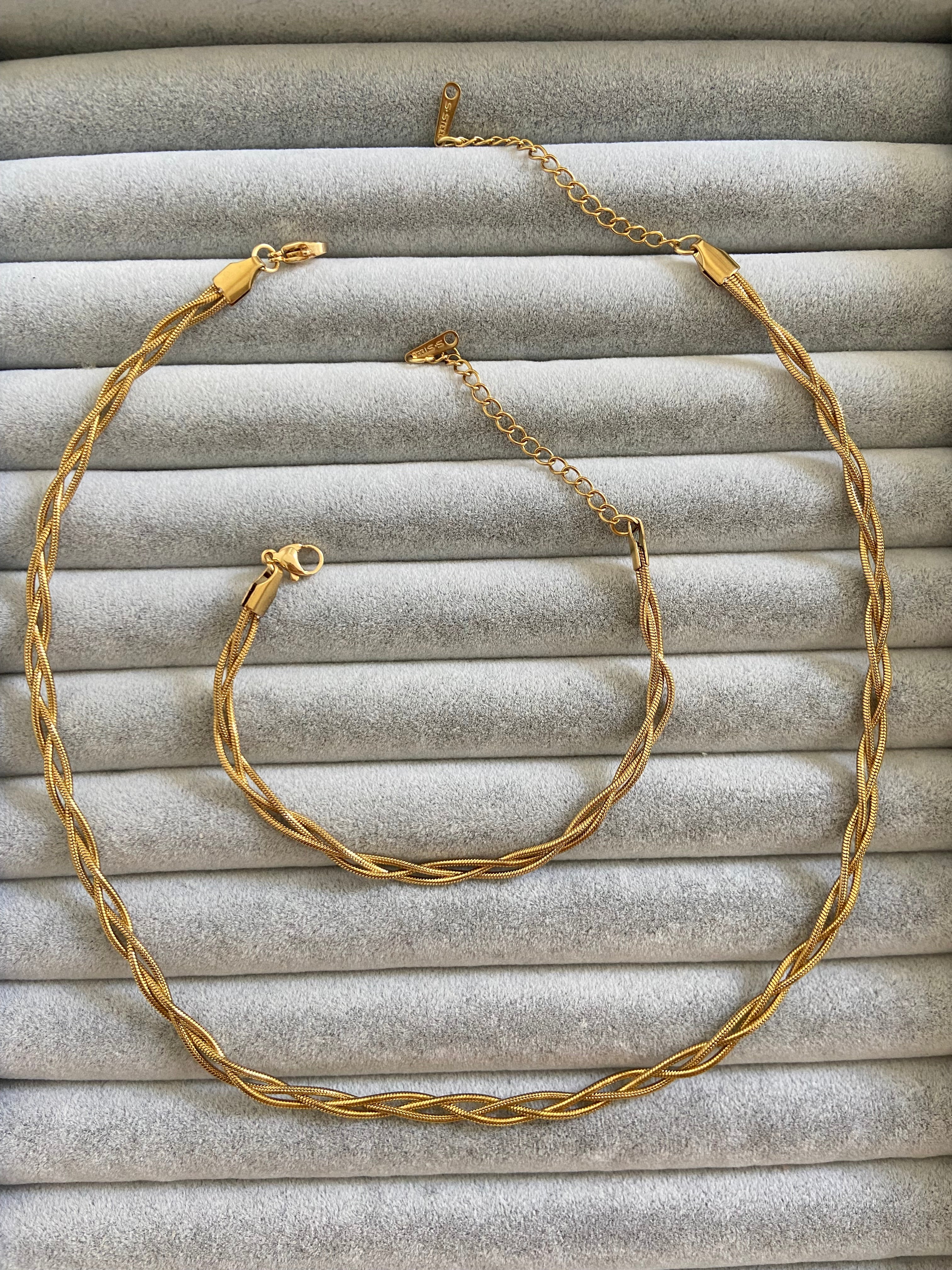 Kuyumcu işçiliği zarif örme model