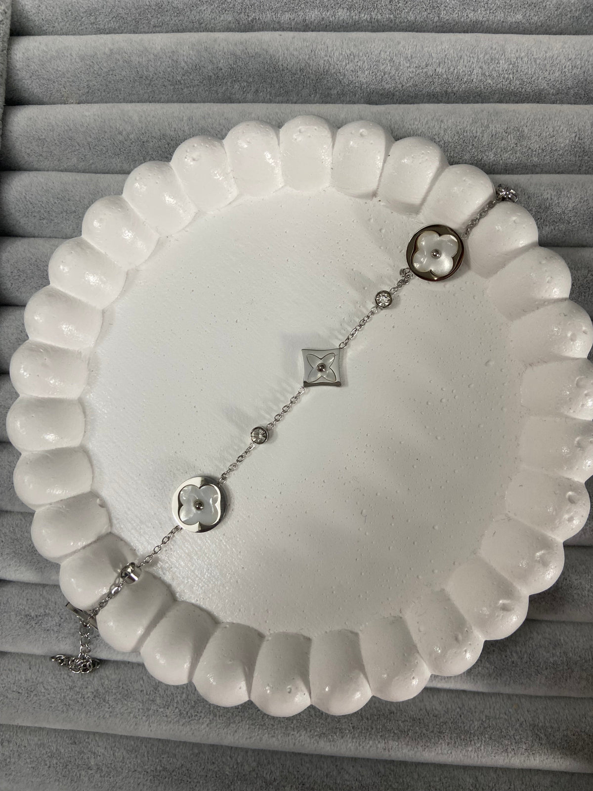 Geometrik desenli bileklik