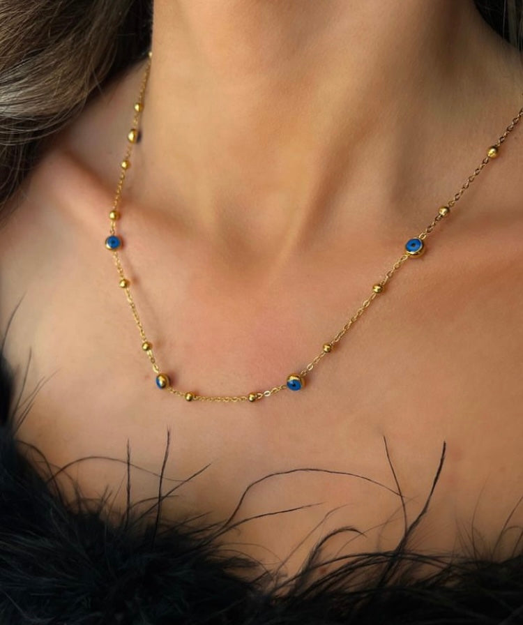 Nazar boncuklu kolye