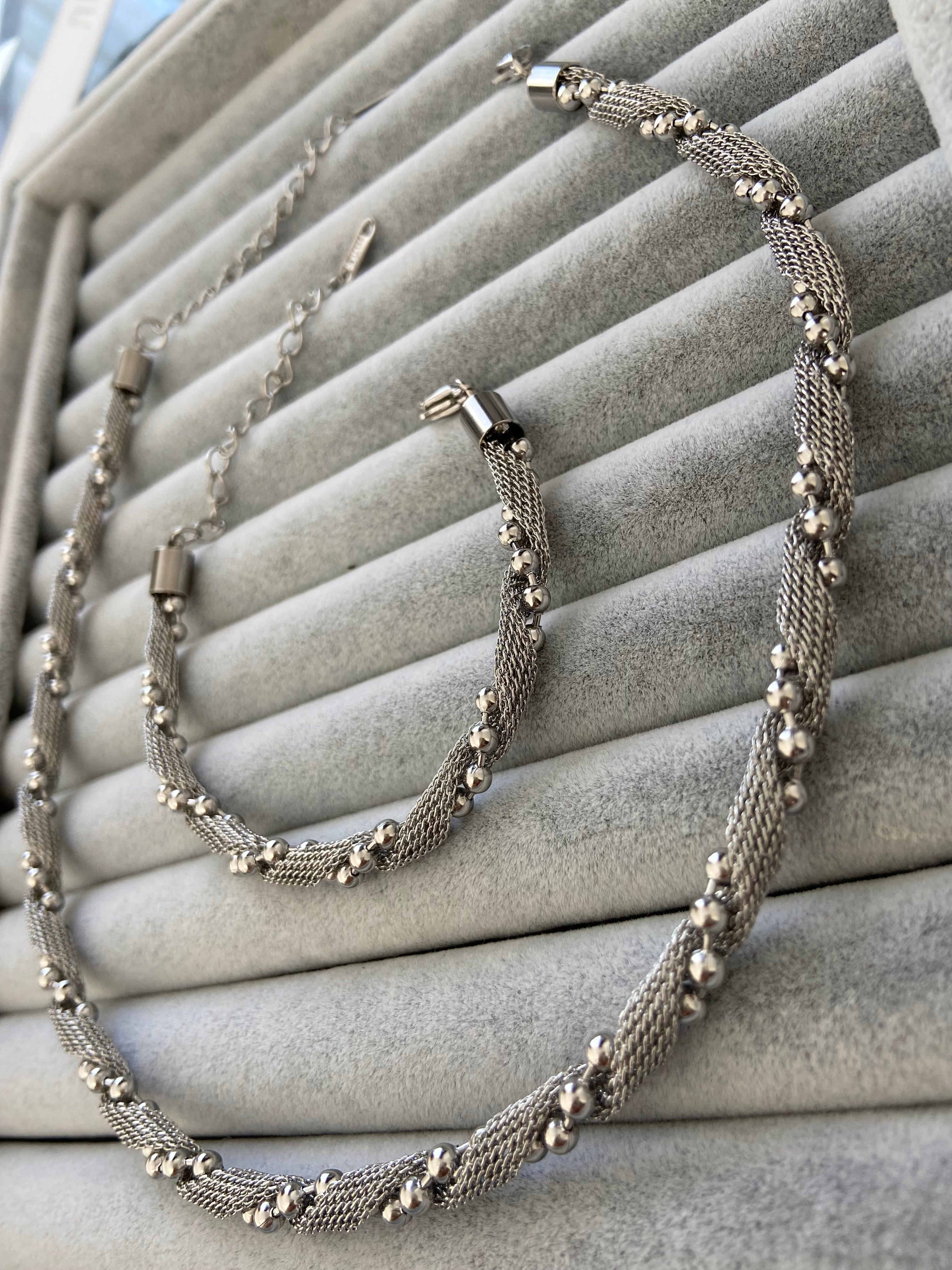 Burgulu sılver kolye seti