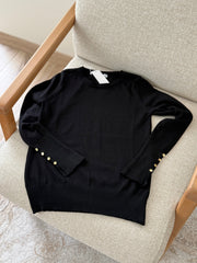 Kolları düğmeli badi