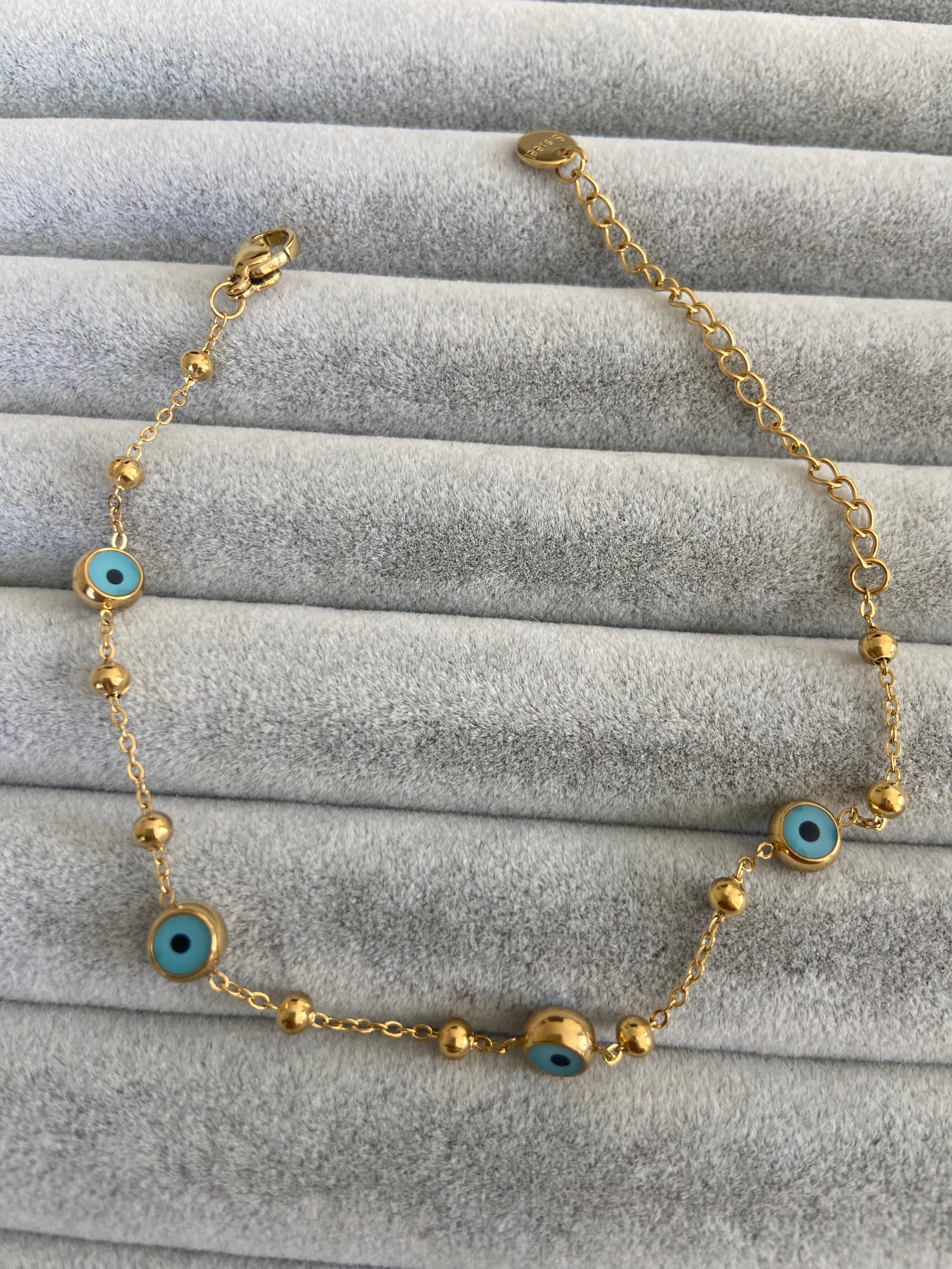 Nazar boncuklu bileklik
