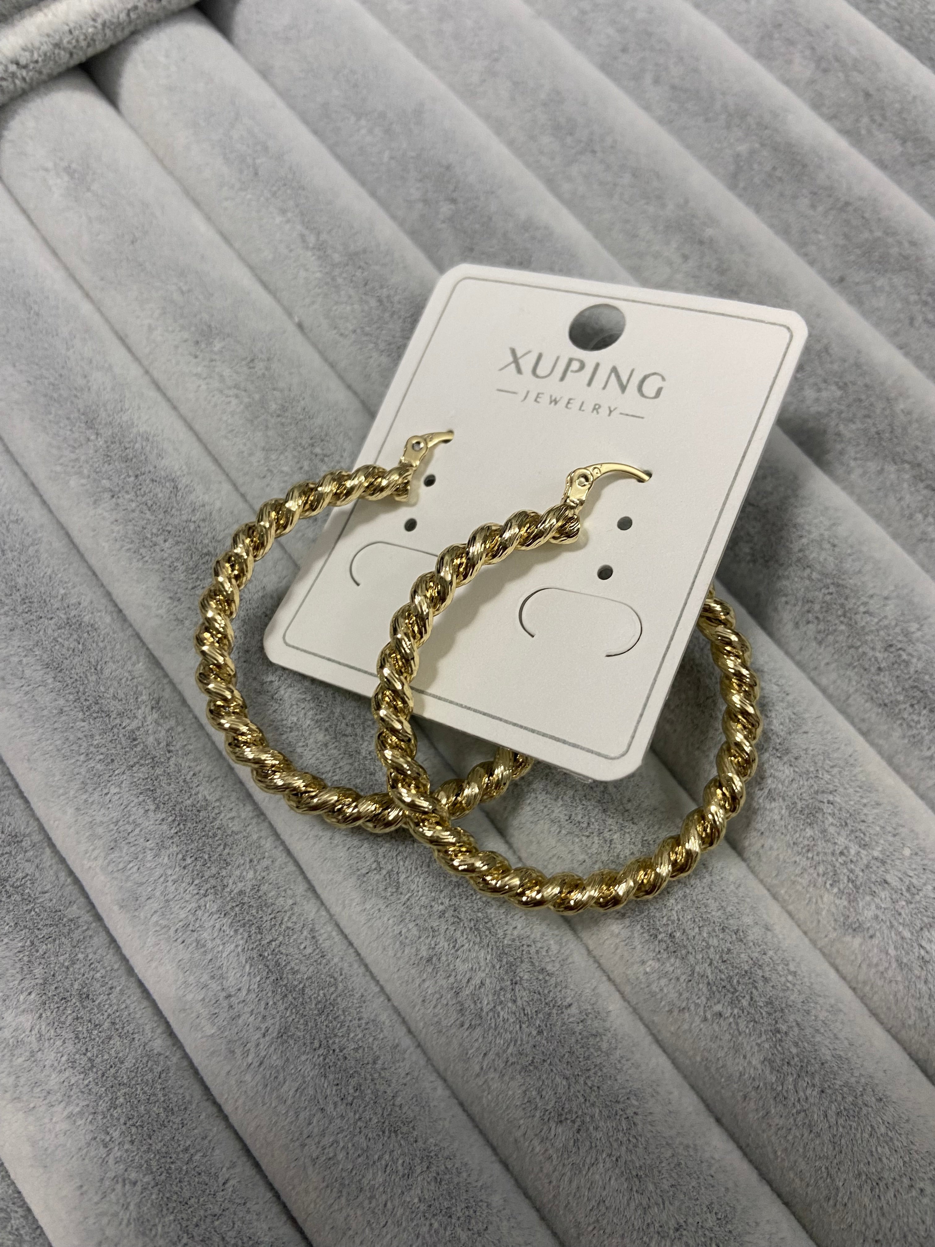 Tırtıklı halka küpe