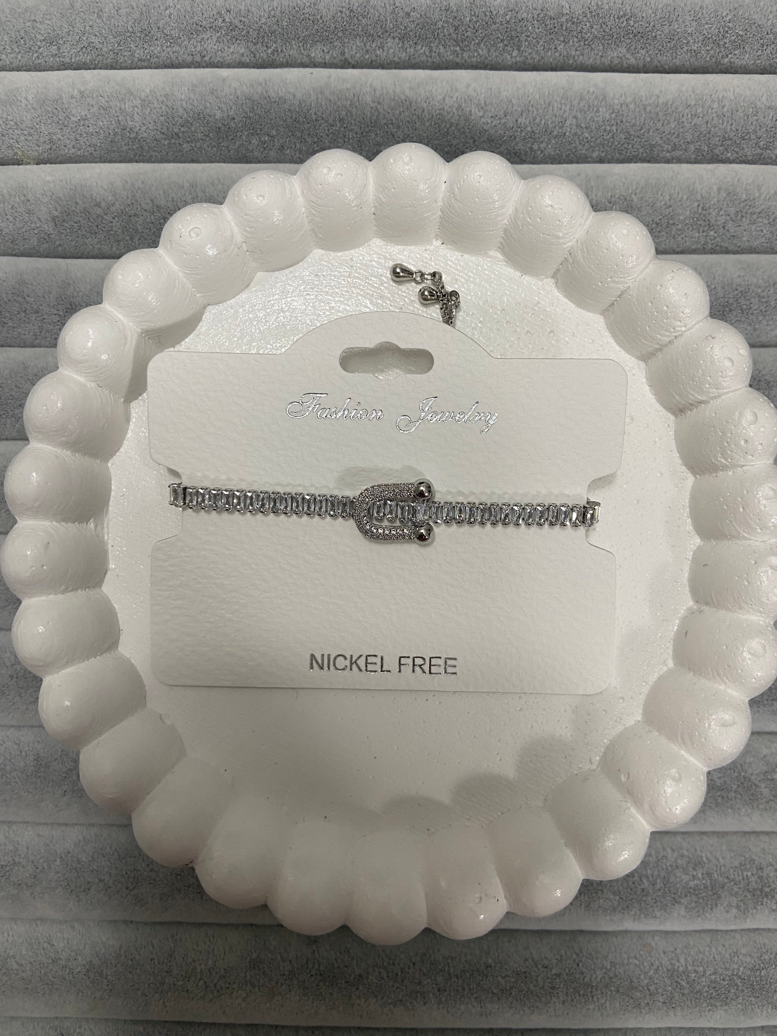 Asansörlü bileklik