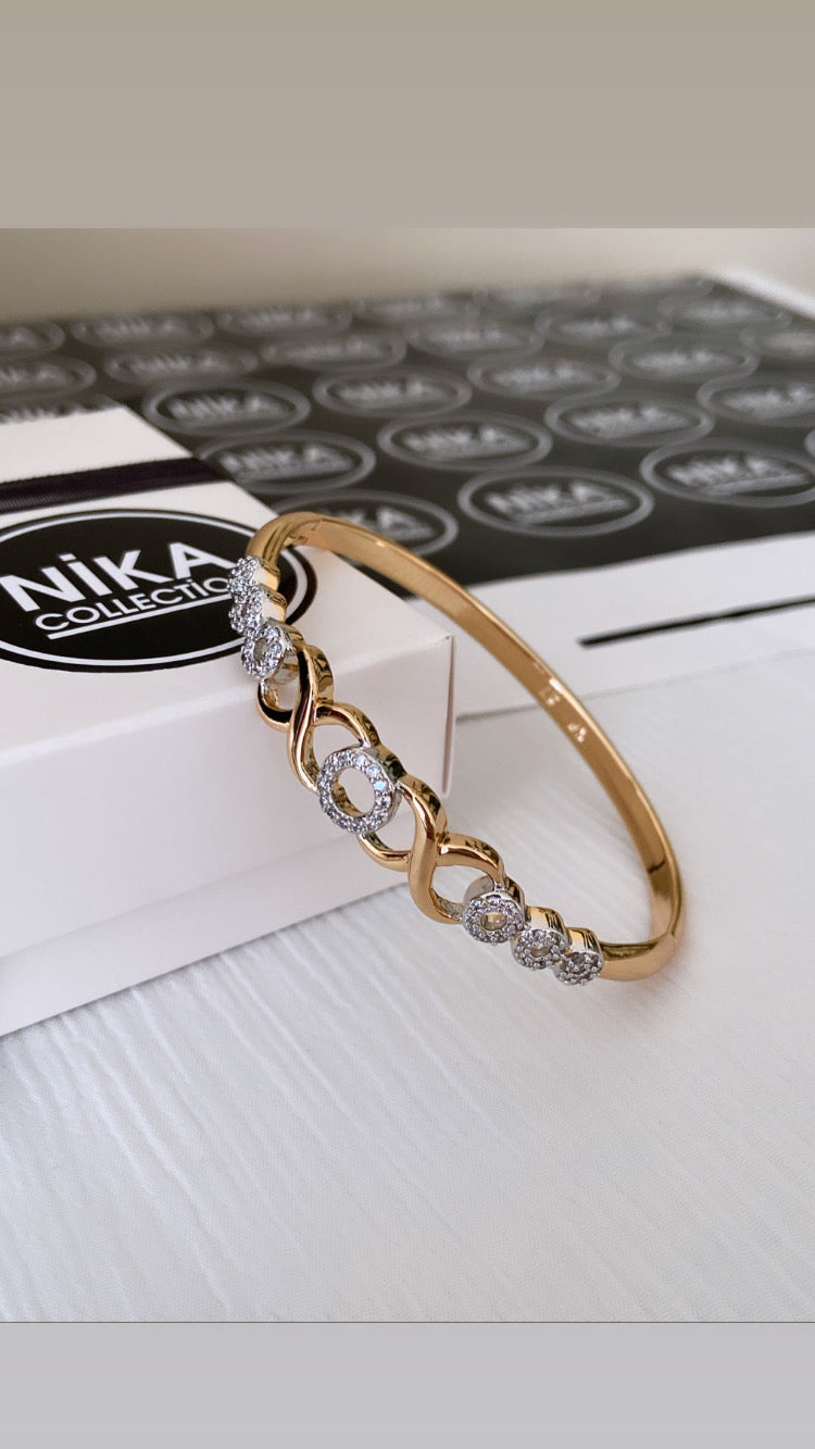 Rose renk taş geçişli kelepçe ( özel seri )