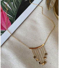 Yıldız detaylı saçaklı kolye