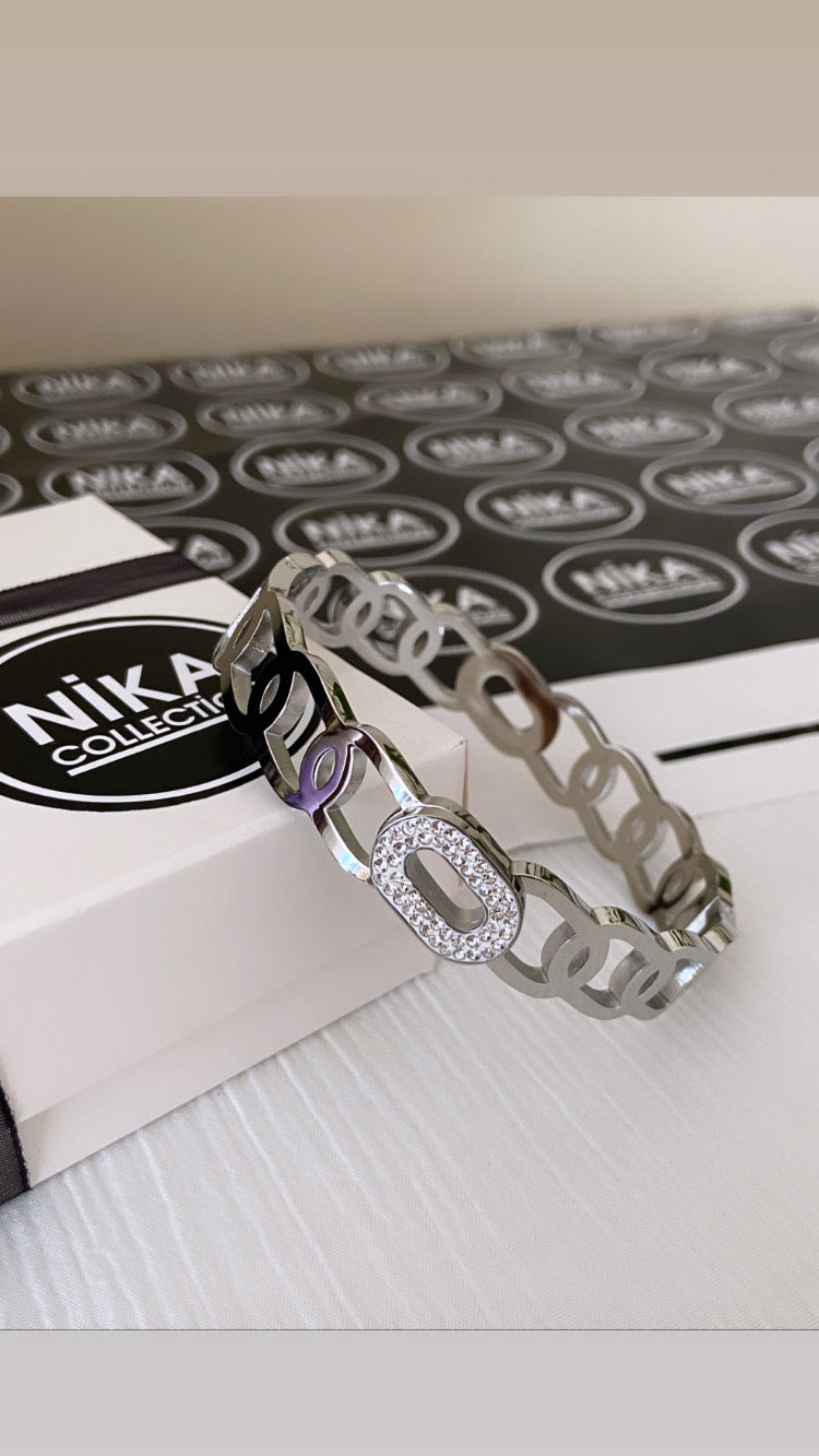 Kalın halka detaylı kelepçe