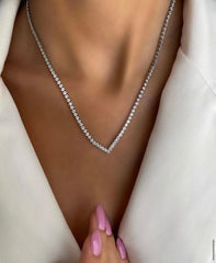 Zirkon taş ince v detaylı kolye