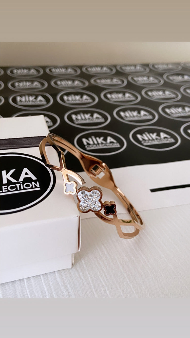 Şekilli Rose renk kelepçe