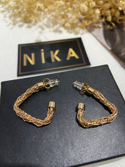 Burgu detaylı küpe