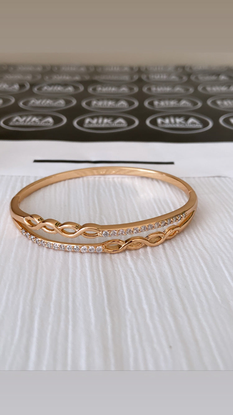 İkili birleşik zarif kelepçe ( özel seri )