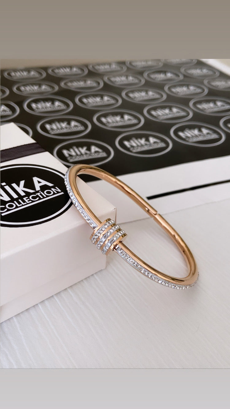 Rose oval taşlı kelepçe